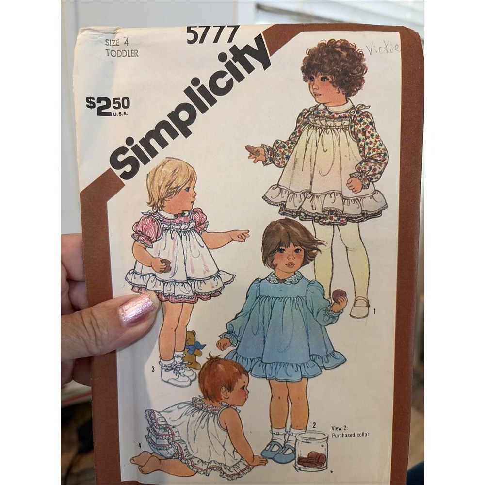 5777 Simplicity Sewing Pattern Vintage 80s Girls Dress Pinafore & Panties Size 4
